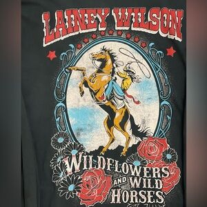 Daydreamer Lainey Wilson
Long Sleeve Graphic Tee One Size